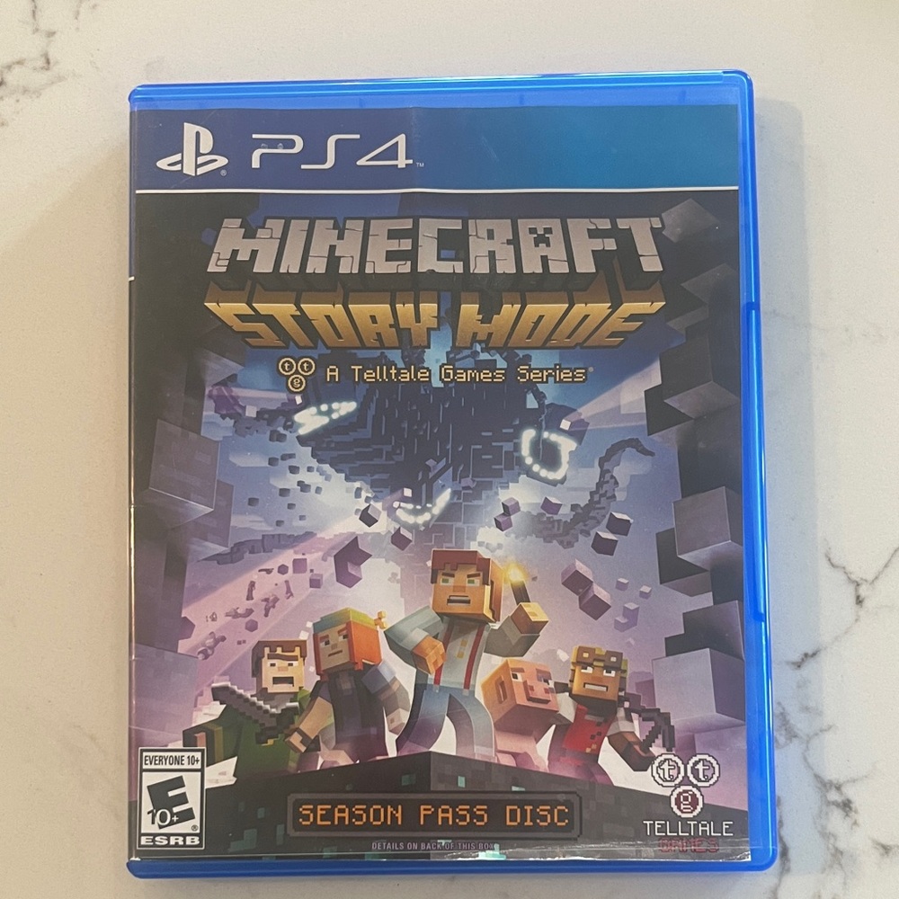 Minecraft: Story Mode - Season Pass Disc for PS4 in Blue Case